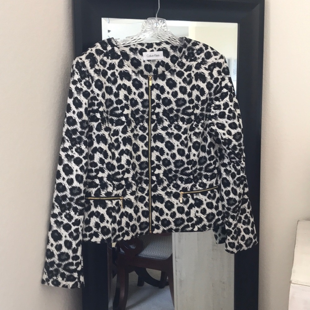 Size 16 Calvin Klein leopard print jacket.
